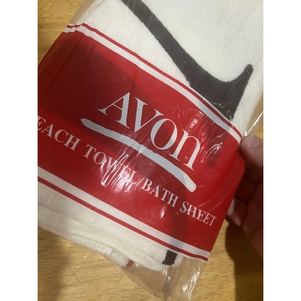 Vintage 1990 Avon Beach‎ Towel/Bath Sheet Avon Spell-Out 54